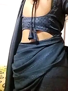 Snapshot of PayalSharmahot143 chatting on 03-05-25, 02:57 PayalSharmahot143 online show from 03-05-25, 02:57