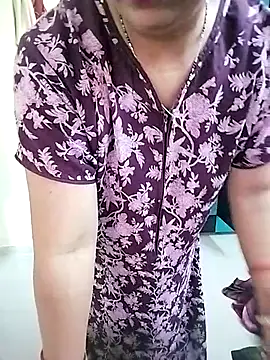 Snapshot of PayalSharmahot143 chatting on 10-11-25, 02:22 PayalSharmahot143 online show from 10-11-25, 02:22