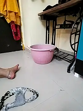 Snapshot of PayalSharmahot143 chatting on 10-22-25, 02:23 PayalSharmahot143 online show from 10-22-25, 02:23