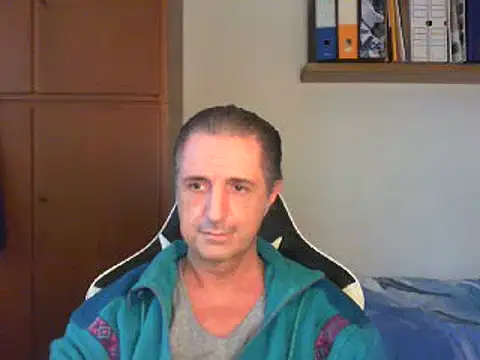 lliuk70mi online show from 12-22-24, 01:44