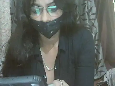 JENIFER PUNE online show from 02-11-25, 06:44