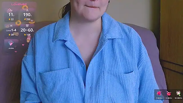 ChubbyMaia online show from 02-10-25, 09:25