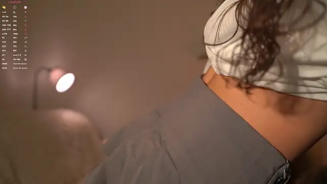 Snapshot of AudreyBarren chatting on 12-05-25, 04:21 AudreyBarren online show from 12-05-25, 04:21