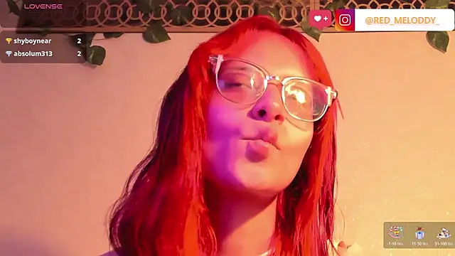 Snapshot of RedMeloddy chatting on 11-03-25, 08:10 RedMeloddy online show from 11-03-25, 08:10