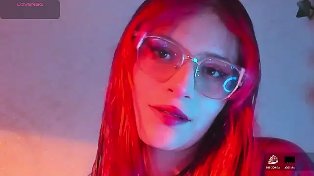 Snapshot of RedMeloddy chatting on 11-19-25, 09:37 RedMeloddy online show from 11-19-25, 09:37