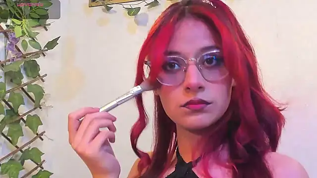 Snapshot of RedMeloddy chatting on 11-25-25, 09:26 RedMeloddy online show from 11-25-25, 09:26