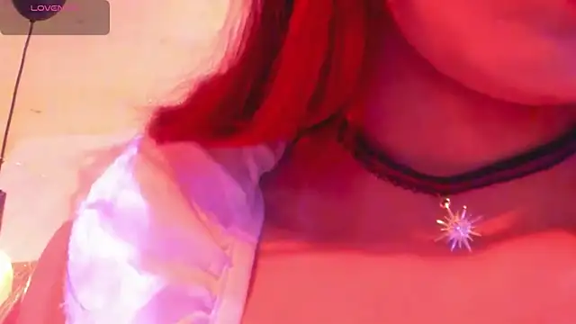 Snapshot of RedMeloddy chatting on 11-27-25, 08:44 RedMeloddy online show from 11-27-25, 08:44