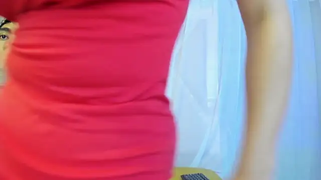 Snapshot of Annyeli chatting on 01-12-25, 02:56 Annyeli online show from 01-12-25, 02:56