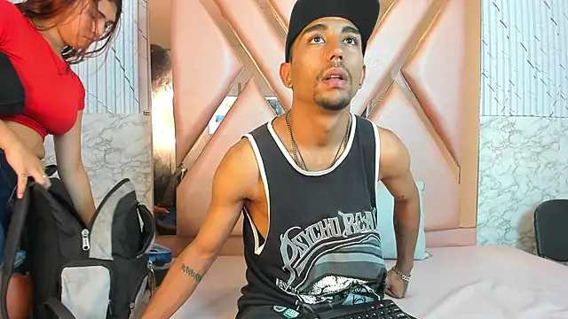 Snapshot of Annyeli chatting on 10-02-25, 04:25 Annyeli online show from 10-02-25, 04:25