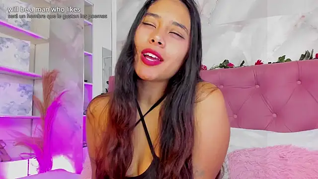 Snapshot of AnnaQueen_ chatting on 10-25-25, 04:24 AnnaQueen  online show from 10-25-25, 04:24