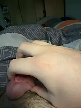 Snapshot of Gartengolem chatting on 02-17-25, 06:04 Gartengolem online show from 02-17-25, 06:04