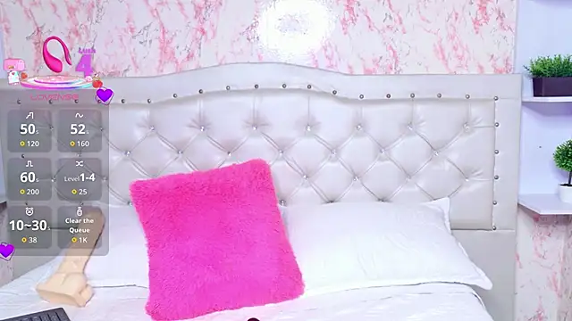 cute mia23 online show from 06-02-26, 05:48