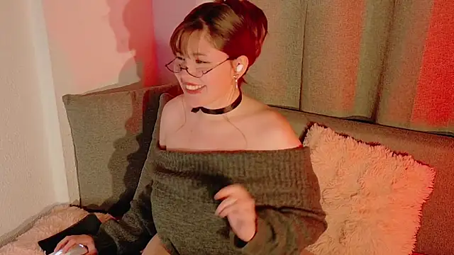 Snapshot of Amoki_Uki chatting on 11-07-25, 10:21 Amoki Uki online show from 11-07-25, 10:21