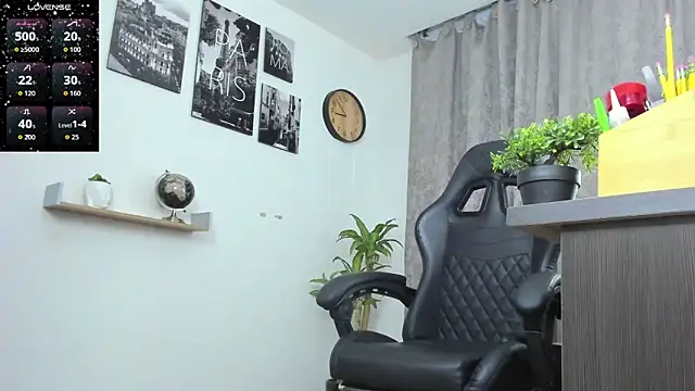 SophieBaker   online show from 02-06-26, 01:54