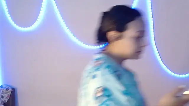 Snapshot of nolanjay_ chatting on 03-05-25, 04:35 nolanjay online show from 03-05-25, 04:35