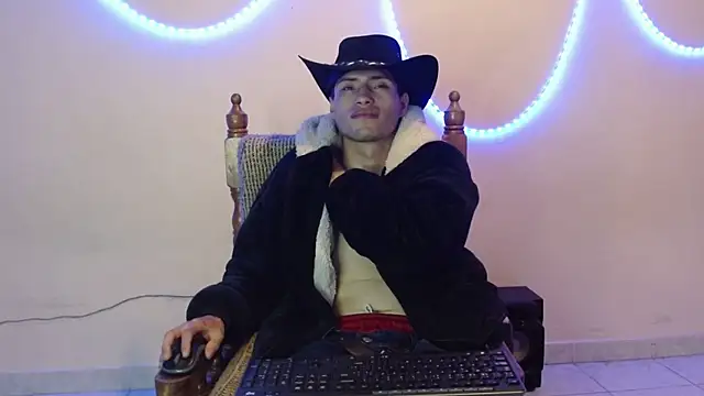 Snapshot of nolanjay_ chatting on 03-11-25, 11:48 nolanjay online show from 03-11-25, 11:48