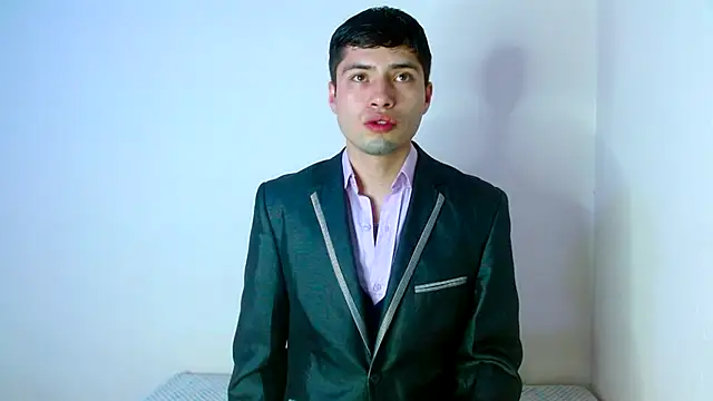 Snapshot of nolanjay_ chatting on 09-27-25, 10:37 nolanjay online show from 09-27-25, 10:37