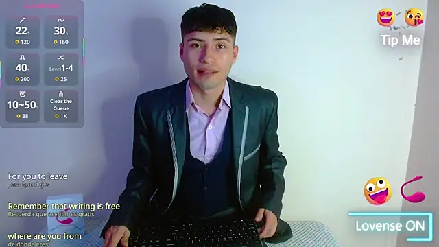 Snapshot of nolanjay_ chatting on 10-02-25, 09:44 nolanjay online show from 10-02-25, 09:44