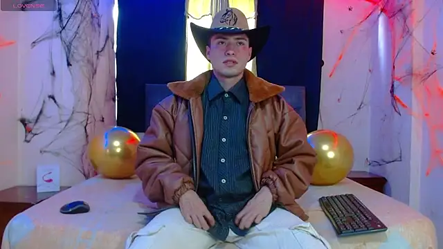 Snapshot of nolanjay_ chatting on 10-10-25, 08:19 nolanjay online show from 10-10-25, 08:19