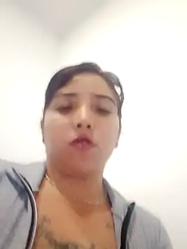 Snapshot of Cloe2520 chatting on 12-05-24, 01:25 Cloe2520 online show from 12-05-24, 01:25