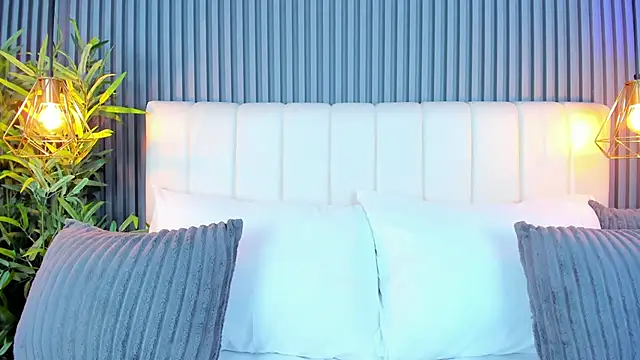 LinaGlam online show from 09-29-25, 10:36