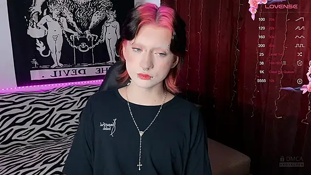 Snapshot of Vailyreb_ chatting on 02-08-25, 09:13 Vailyreb online show from 02-08-25, 09:13