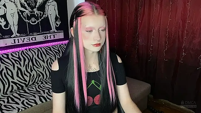 Snapshot of Vailyreb_ chatting on 02-19-25, 09:06 Vailyreb online show from 02-19-25, 09:06