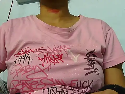 Snapshot of Thimiralagi chatting on 02-22-26, 02:02 Thimiralagi online show from 02-22-26, 02:02