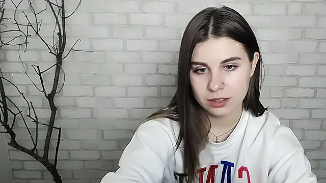 Sweet Doll Luna online show from 12-10-24, 09:55