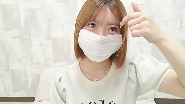 LOVE MOMO LOVE online show from 04-13-26, 12:43
