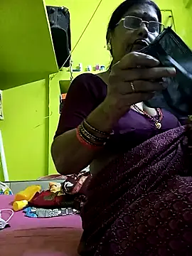 Snapshot of Tamil_yamuna_hindi chatting on 12-11-24, 07:53 Tamil yamuna hindi online show from 12-11-24, 07:53