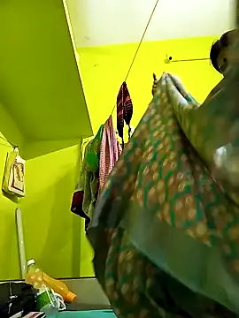 Snapshot of Tamil_yamuna_hindi chatting on 01-08-25, 01:42 Tamil yamuna hindi online show from 01-08-25, 01:42