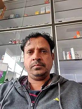 Raj1043 online show from 11-15-25, 05:16