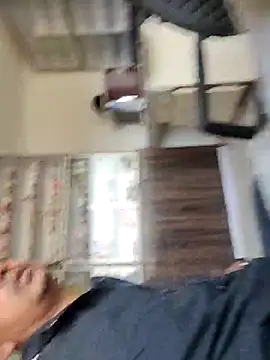 Raj1043 online show from 11-30-25, 05:22