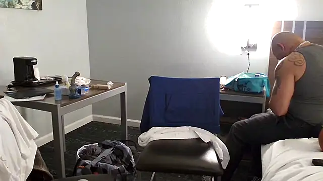 EatMyCake831 online show from 02-09-25, 06:43