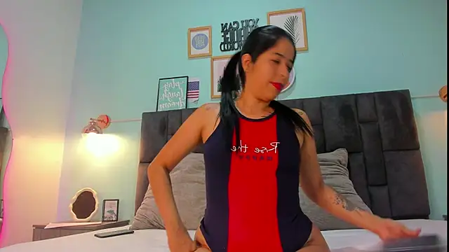 Snapshot of DulceAurora__ chatting on 02-04-25, 03:33 DulceAurora   online show from 02-04-25, 03:33