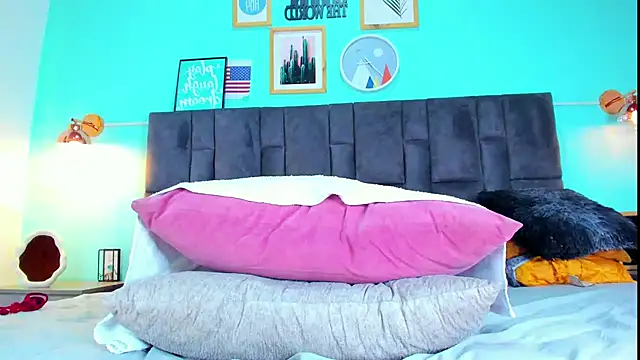 Snapshot of DulceAurora__ chatting on 02-11-25, 05:37 DulceAurora   online show from 02-11-25, 05:37