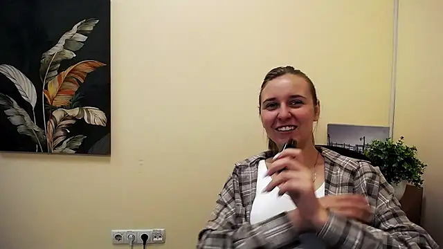  Nicole new online show from 09-12-25, 08:03