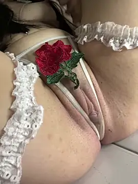 lacinho01 online show from 02-01-25, 12:16