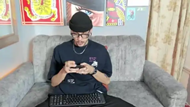 MurdockH online show from 10-20-25, 03:51