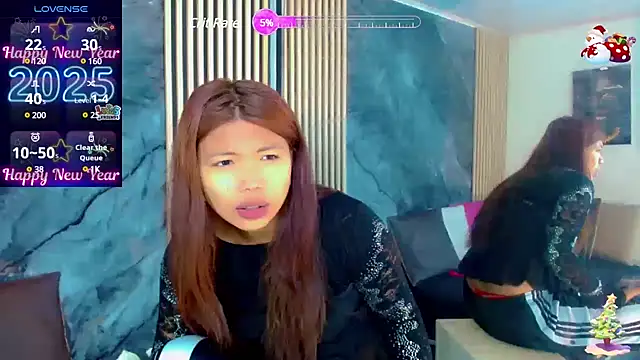 Snapshot of Isalombardi chatting on 02-27-25, 03:36 Isalombardi online show from 02-27-25, 03:36