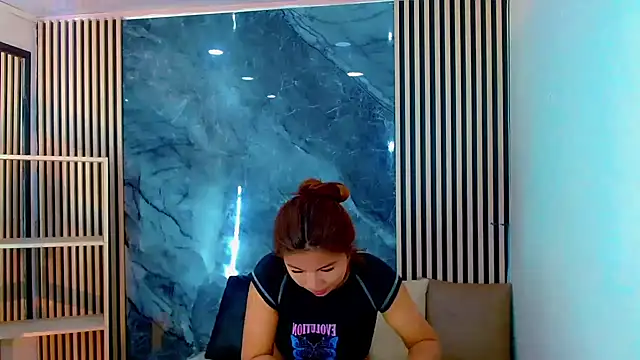 Snapshot of Isalombardi chatting on 10-04-25, 03:26 Isalombardi online show from 10-04-25, 03:26