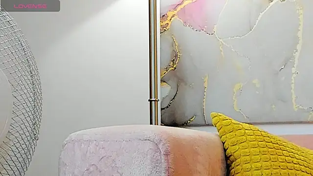 miaybabysone online show from 01-25-25, 12:47