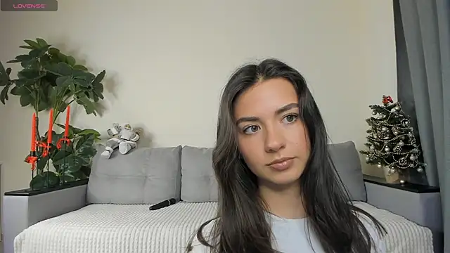 NicoleLuv online show from 12-30-24, 01:47