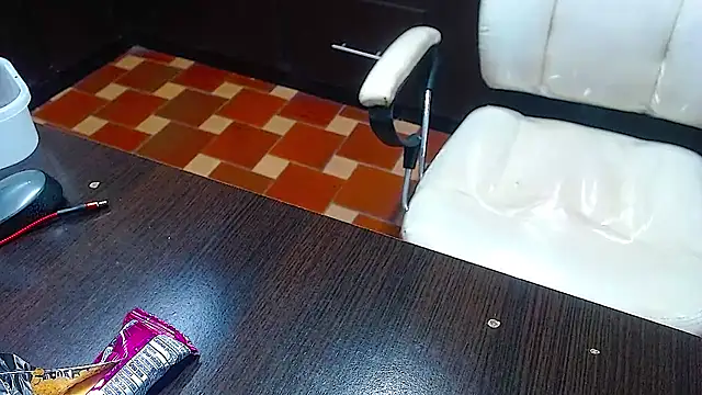 Snapshot of sexy_lady_0 chatting on 12-28-24, 09:30 sexy lady 0 online show from 12-28-24, 09:30