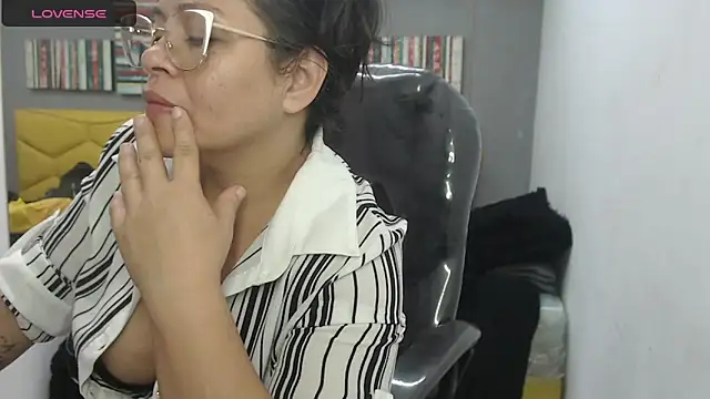 Snapshot of sexy_lady_0 chatting on 01-26-25, 09:51 sexy lady 0 online show from 01-26-25, 09:51