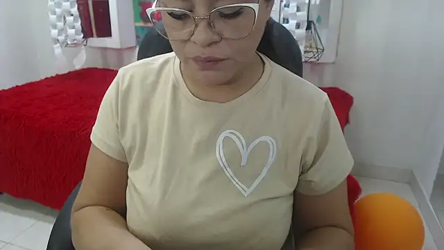 Snapshot of sexy_lady_0 chatting on 10-24-25, 11:50 sexy lady 0 online show from 10-24-25, 11:50