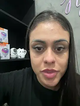 Snapshot of amorinha99 chatting on 04-29-26, 04:33 amorinha99 online show from 04-29-26, 04:33