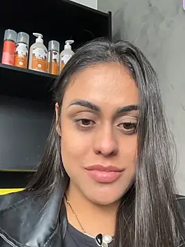 Snapshot of amorinha99 chatting on 05-25-26, 06:03 amorinha99 online show from 05-25-26, 06:03
