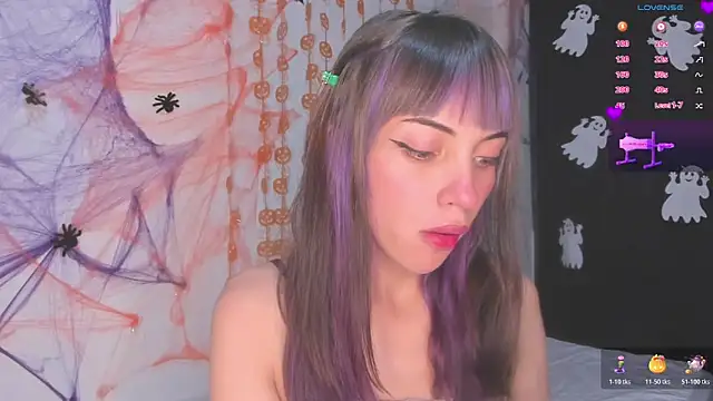 MiaGoth  online show from 10-25-25, 01:24